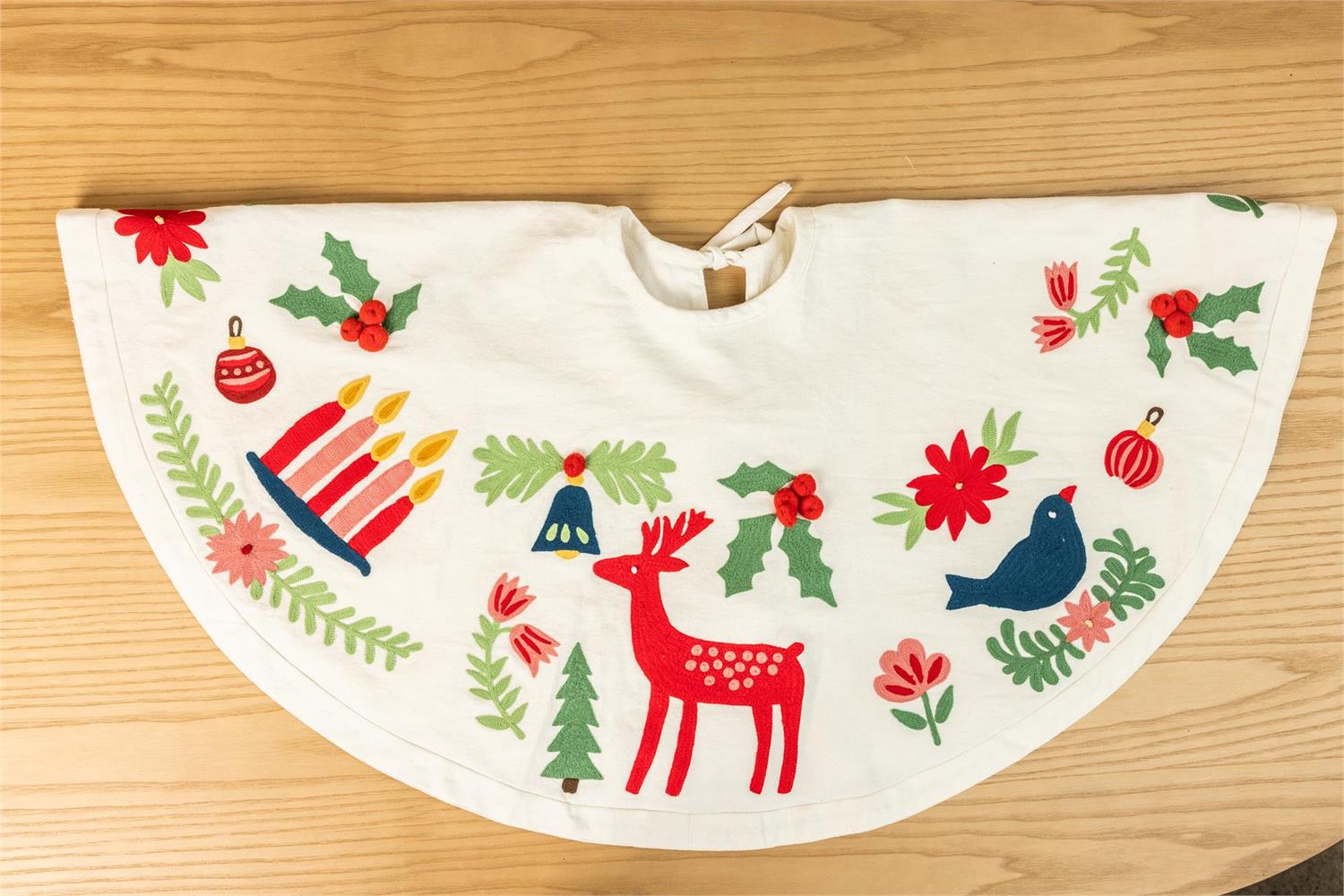 Tree Skirt - Winter Folklore