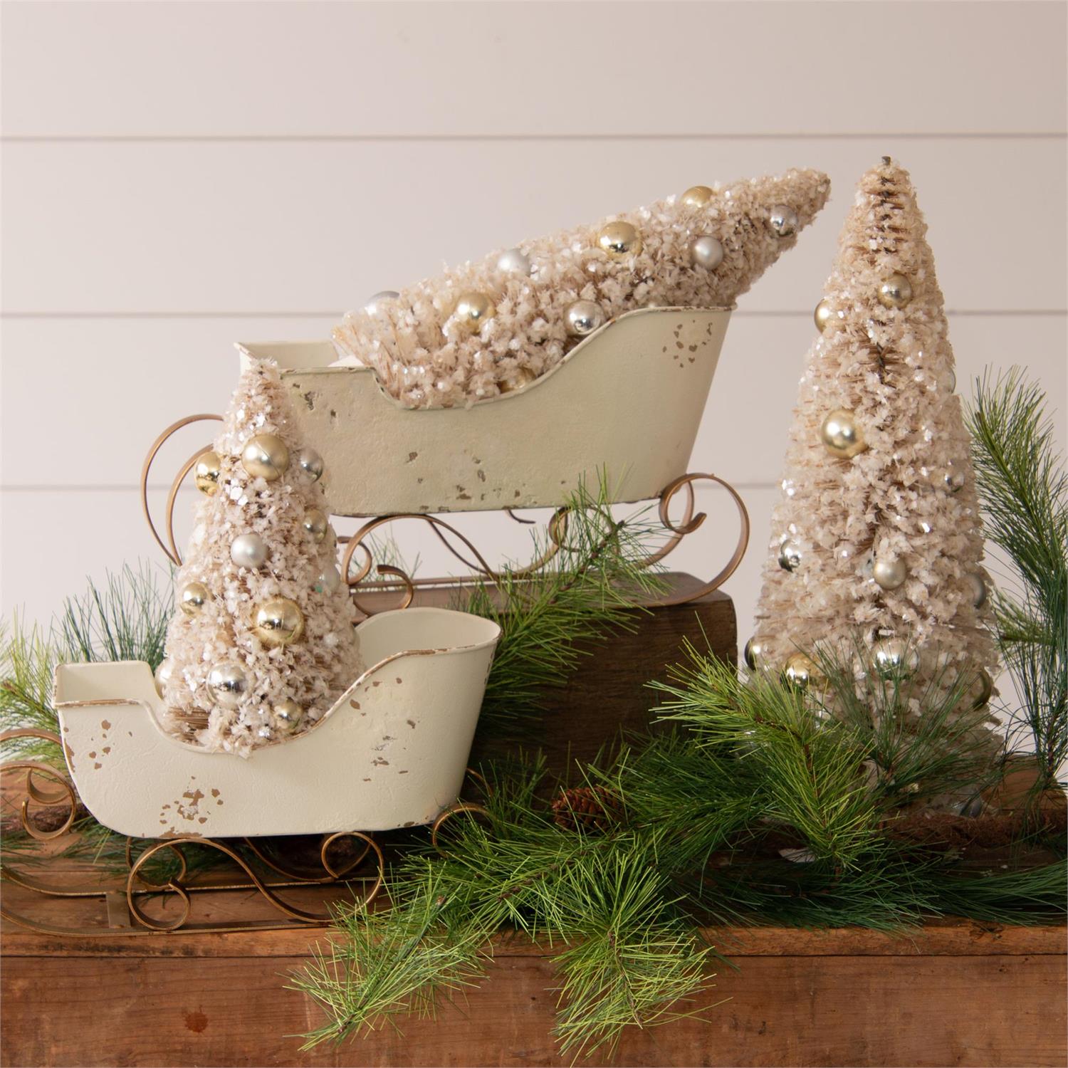 White and Gold Distressed Sleighs (S/2)