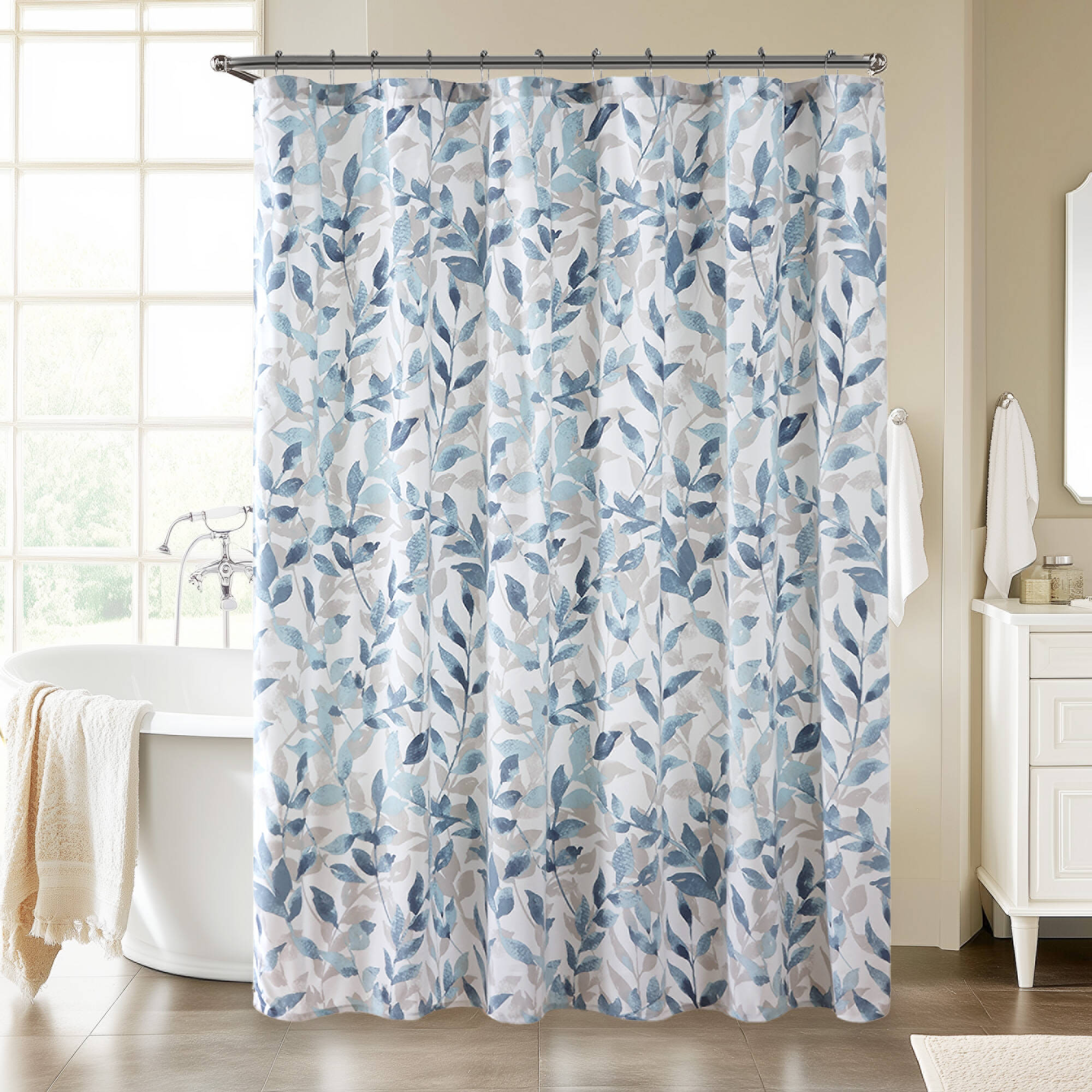 Sofia Brooklyn Cotton Jacquard Pom Pom Shower Curtain