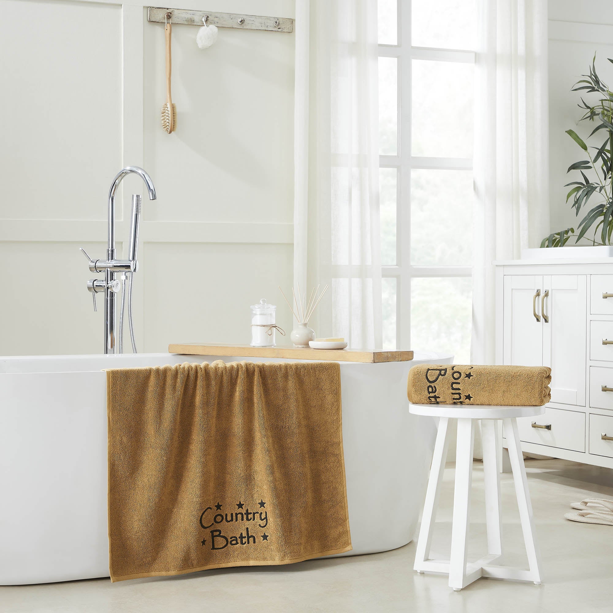 Black Country Bath Stars Tan Bath Towel Set of 2