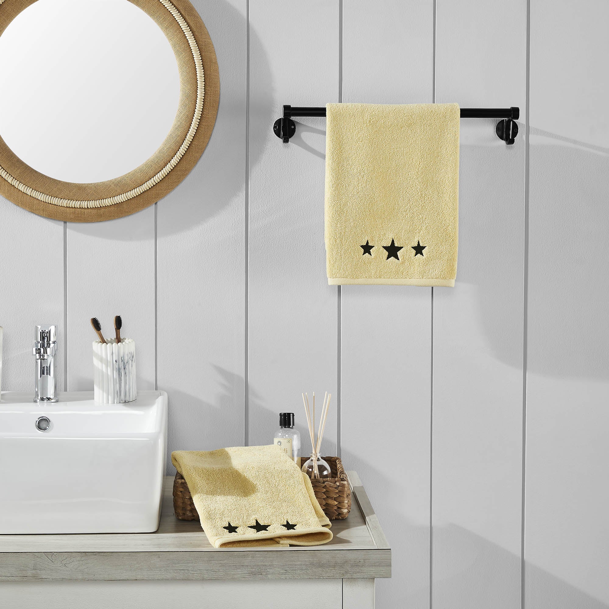 Black Stars Creme Hand Towel Set of 2