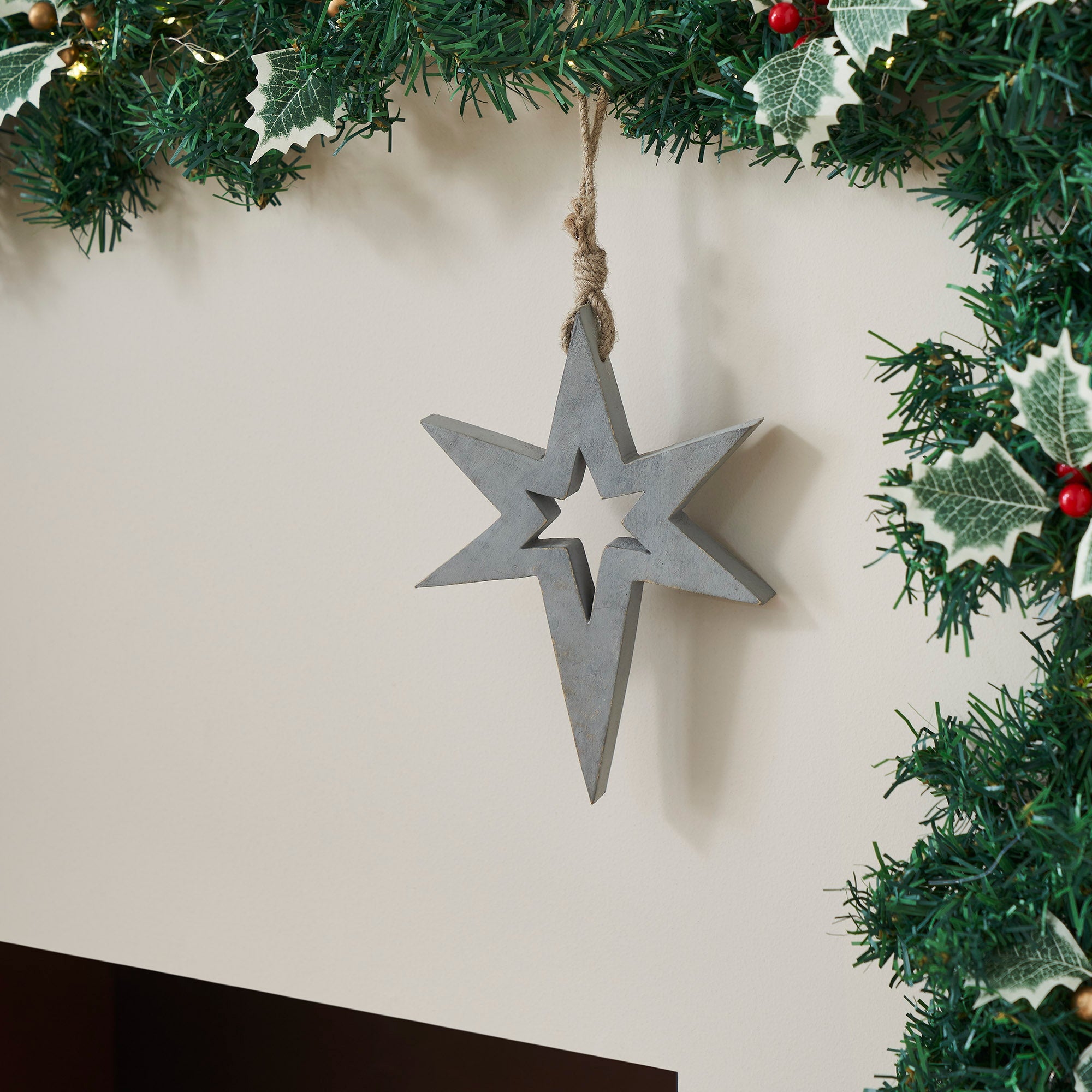 Northern Yule Distressed Grey Wooden Star