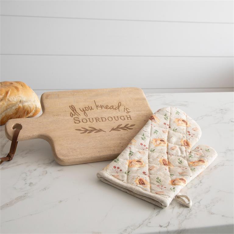 Sourdough Cutting Board And Oven Mitt Gift Set