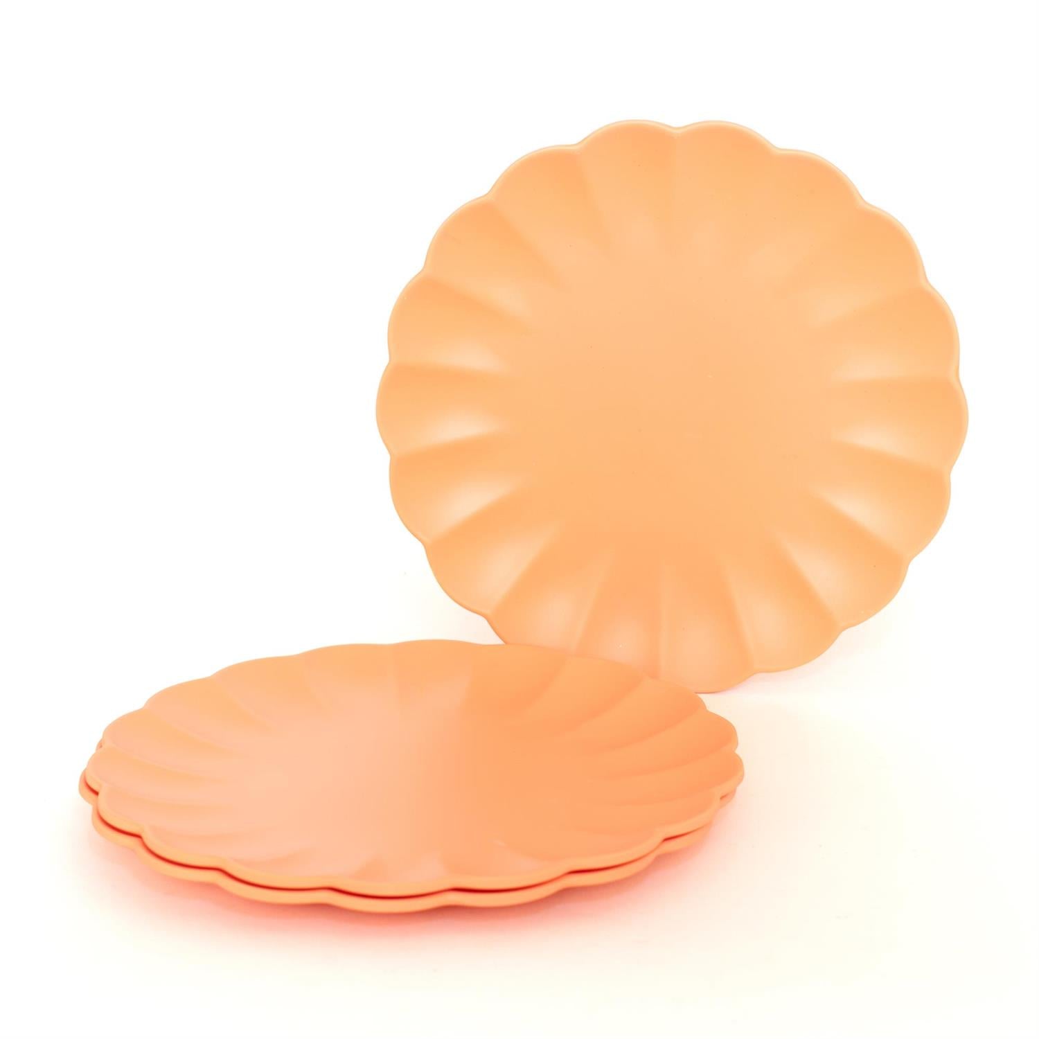 Scalloped Plate, Apricot Mist