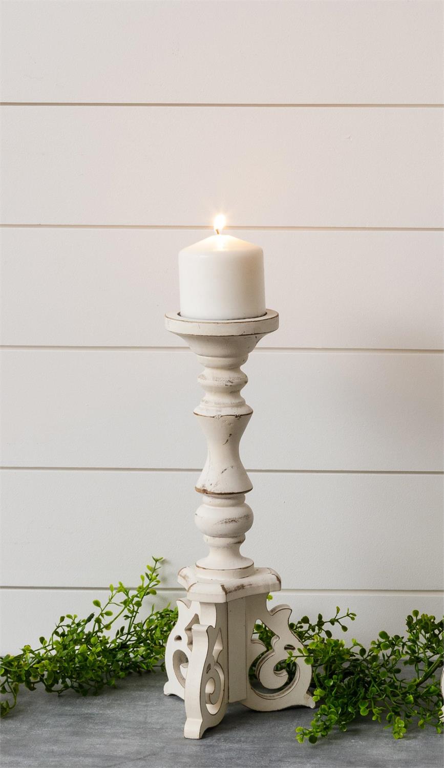 Distressed Candle Holder with Corbel Feet (S)