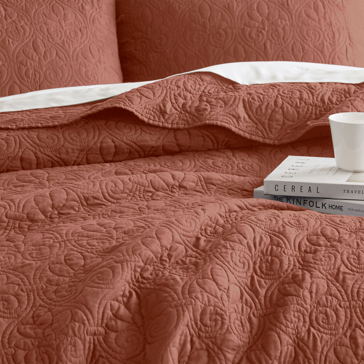 3 Piece Reversible Quilt Set