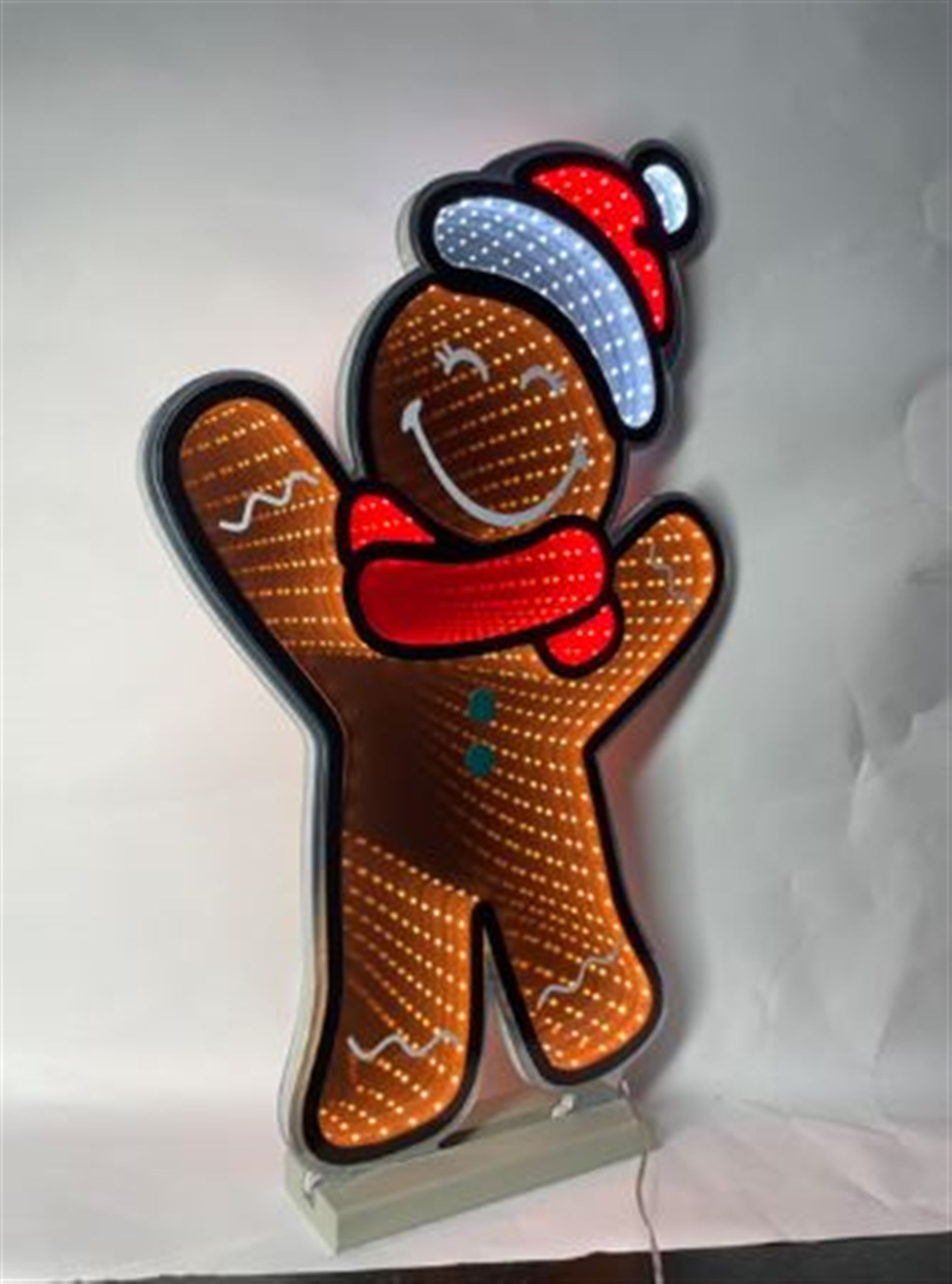 Smiley Gingerbread Man Ekkolight 24”H Acrylic UL Plug