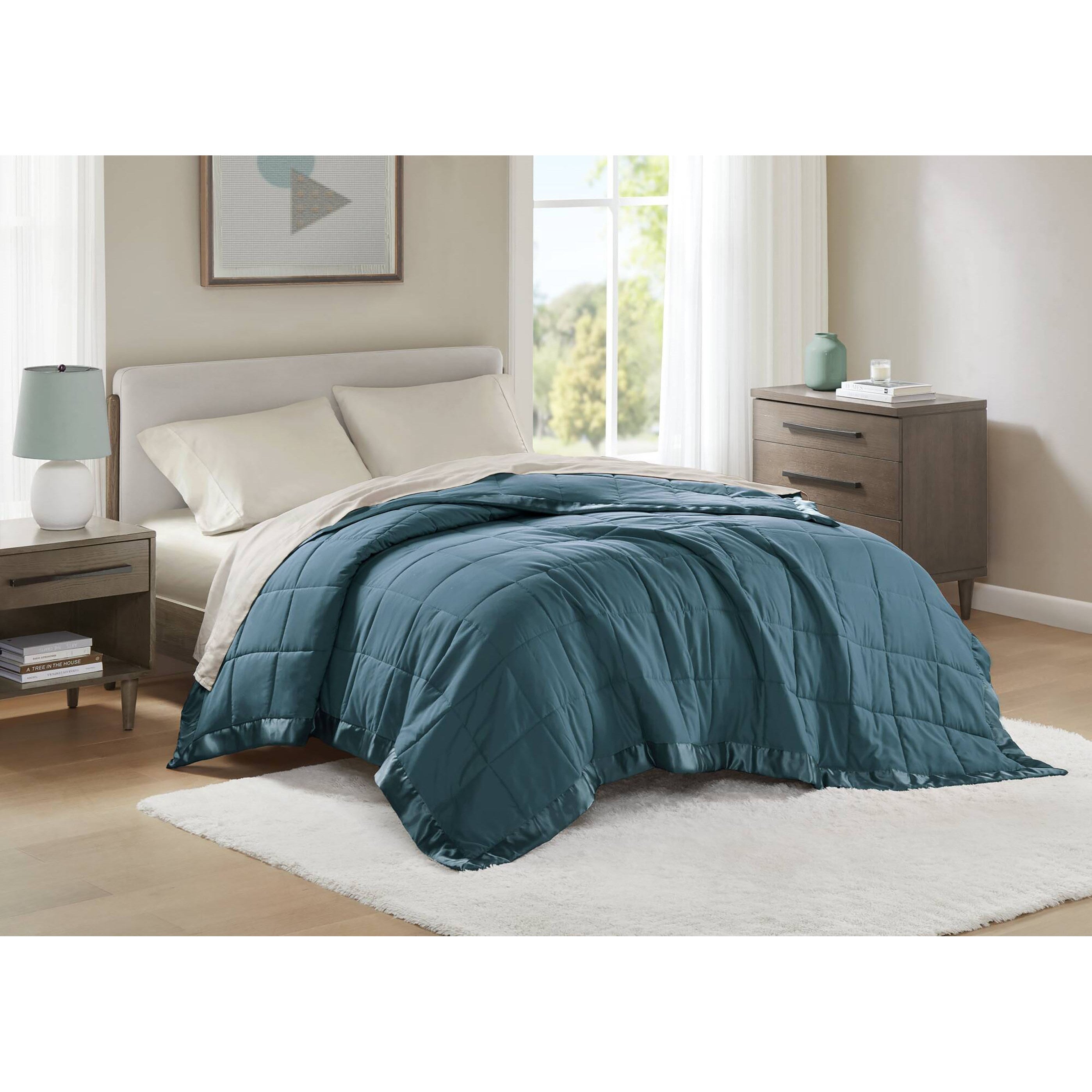 Windom Lightweight Down Alternative Blanket with Satin Trim