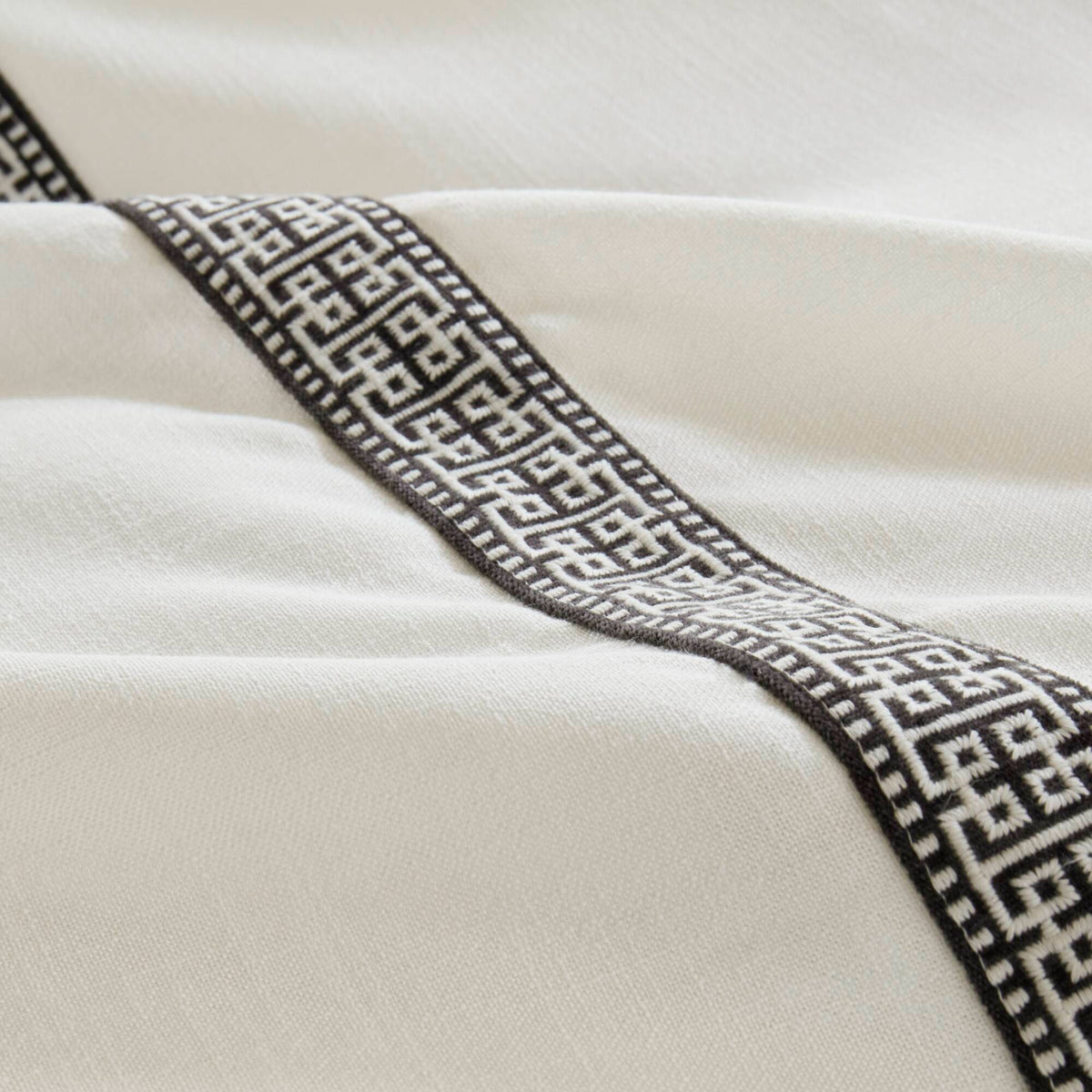 Embroidery Oversized Duvet Style Comforter Set