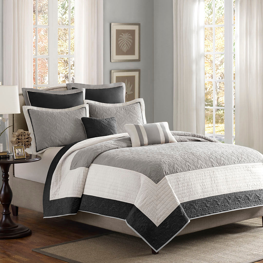 Attingham 5 Piece Jacquard Bedspread Set with Throw Pillows