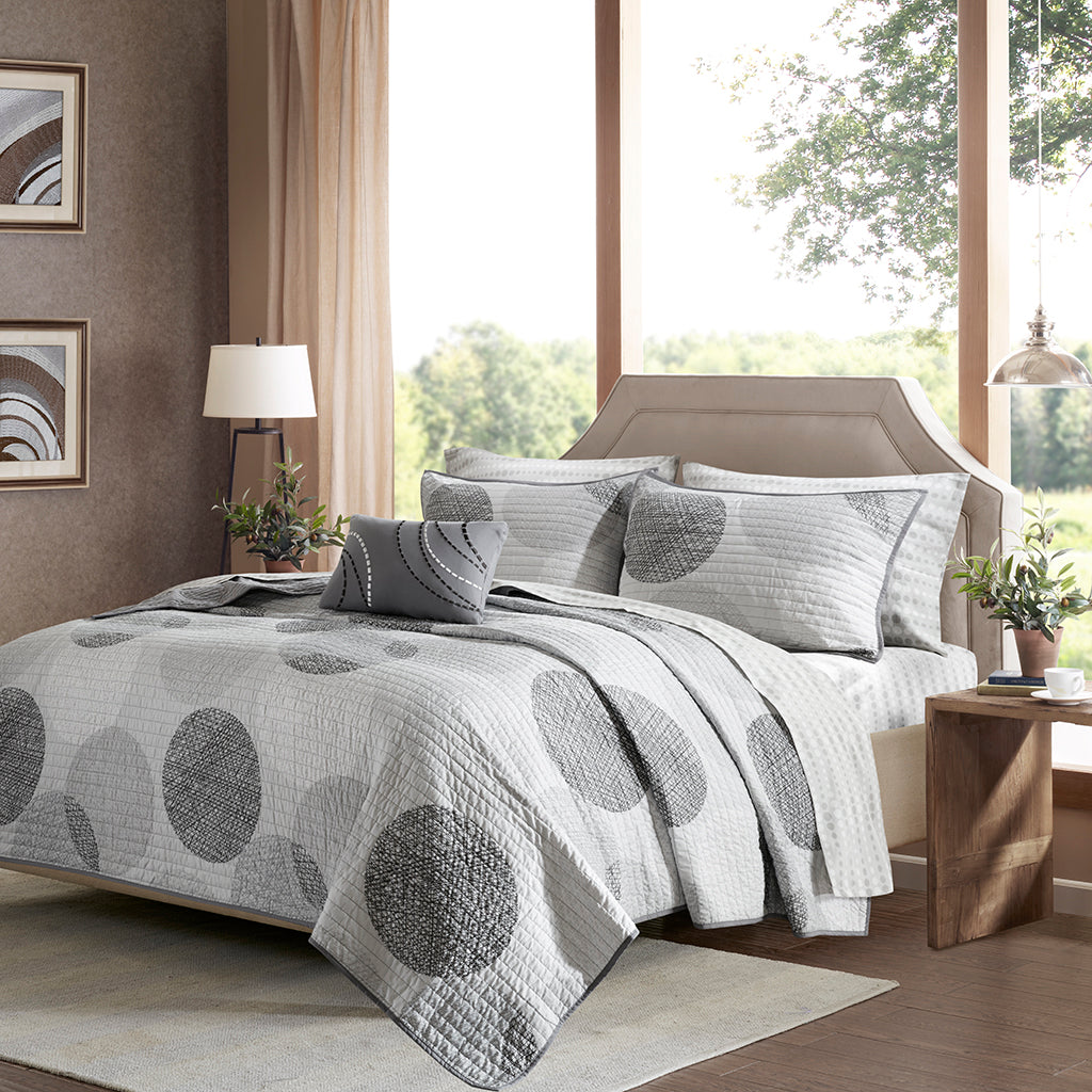 Knowles 6 Piece Quilt Set with Cotton Bed Sheets