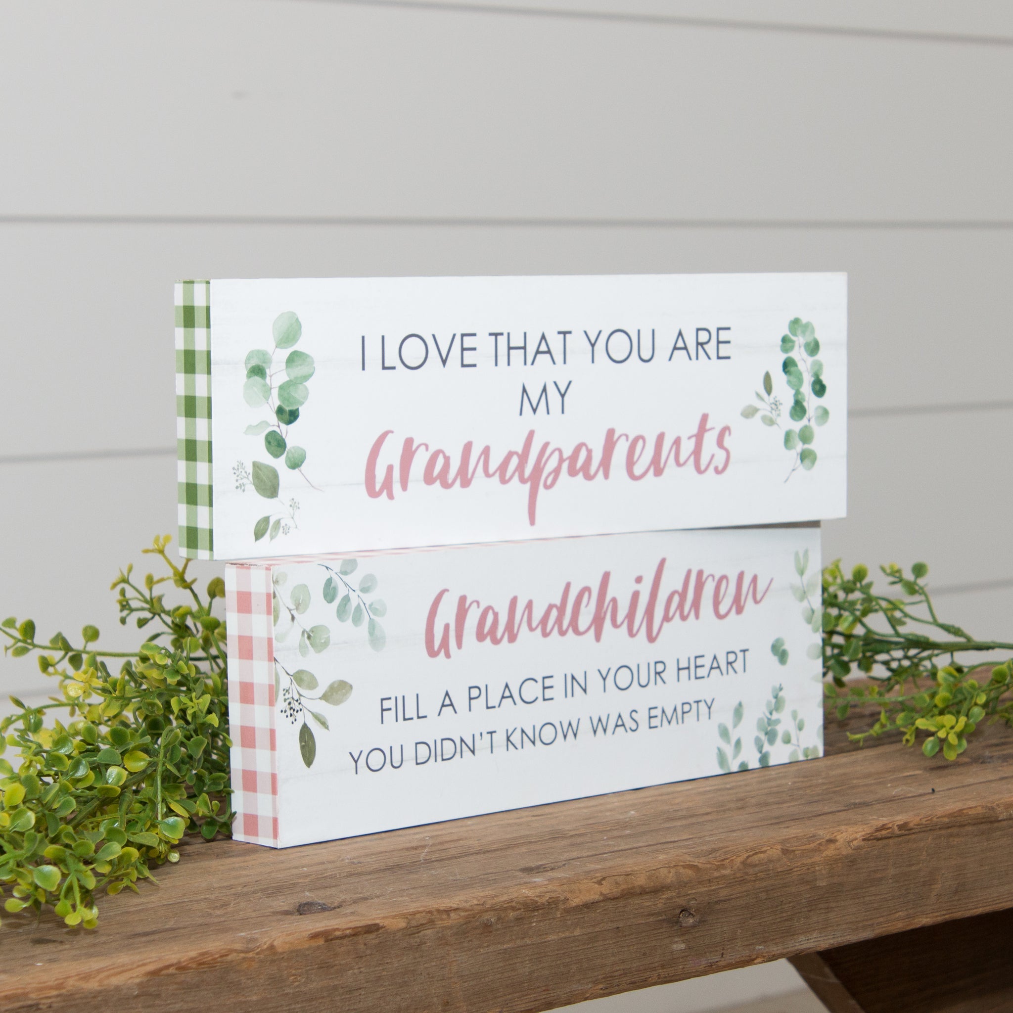 Grandparents And Grandchildren Block Signs (S/2)