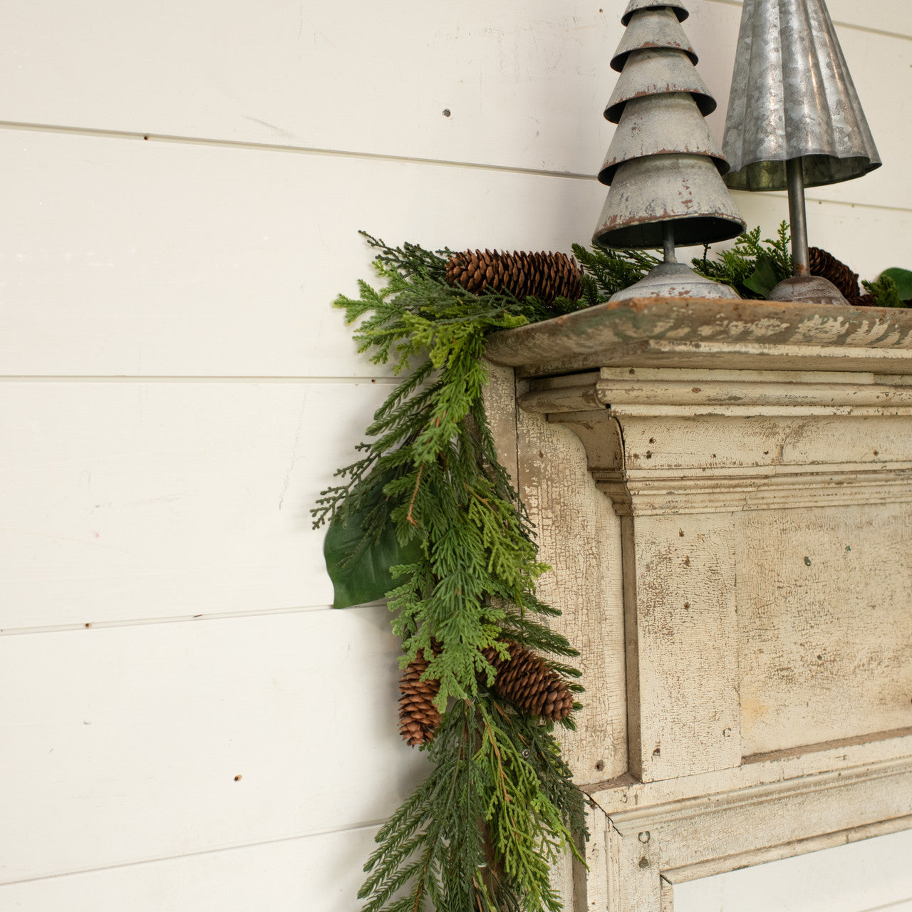 6' Cedar, Pine and Magnolia Garland