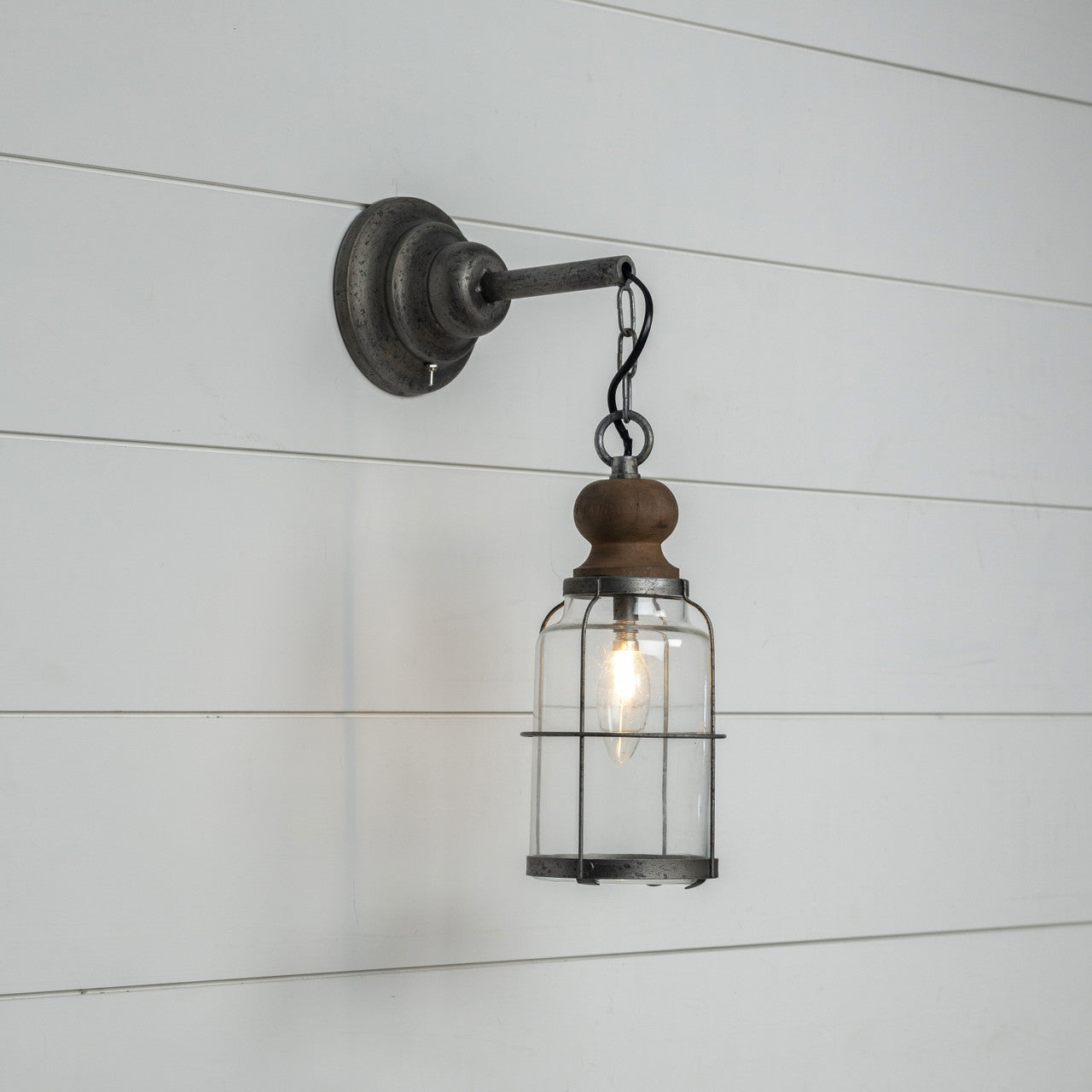 Benjamin LED Lamp