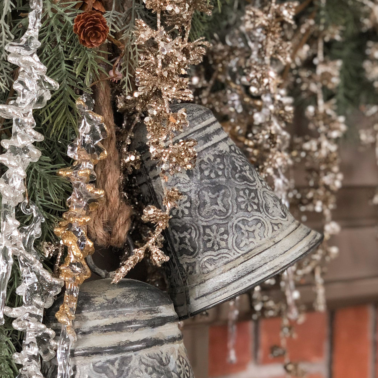 6" Holiday Filigree Bell